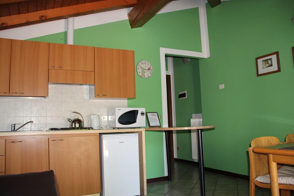 Veranda Beach Apartment Pianello Del Lario Szoba fotó