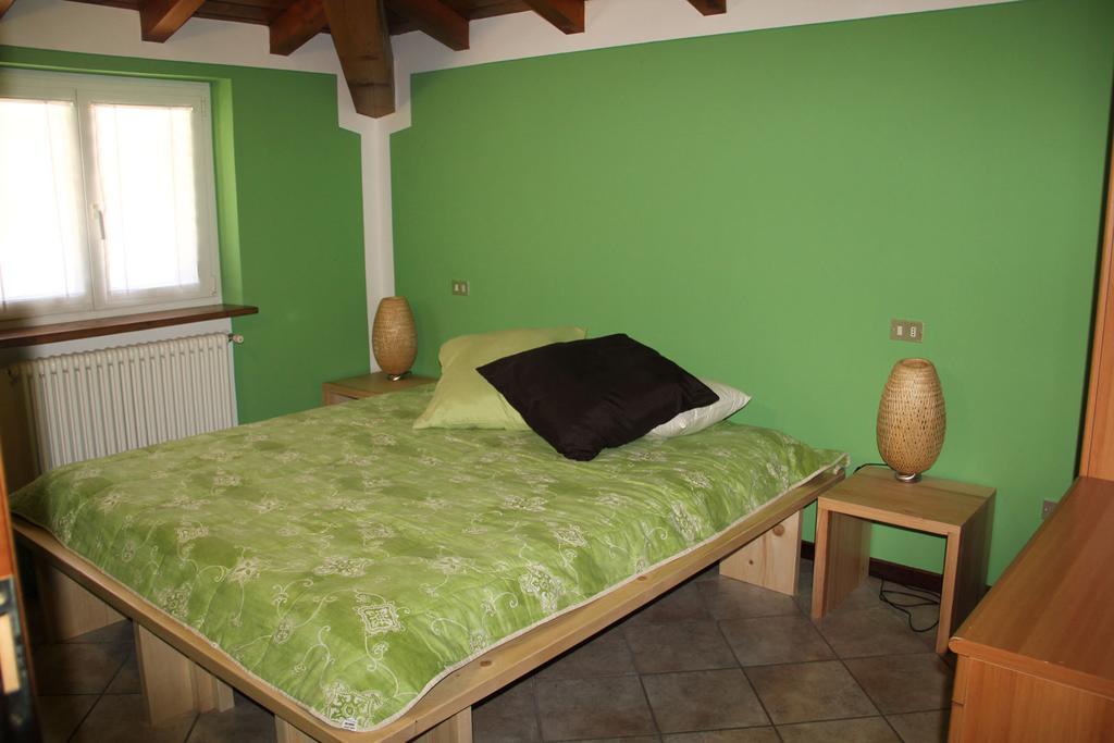 Veranda Beach Apartment Pianello Del Lario Szoba fotó