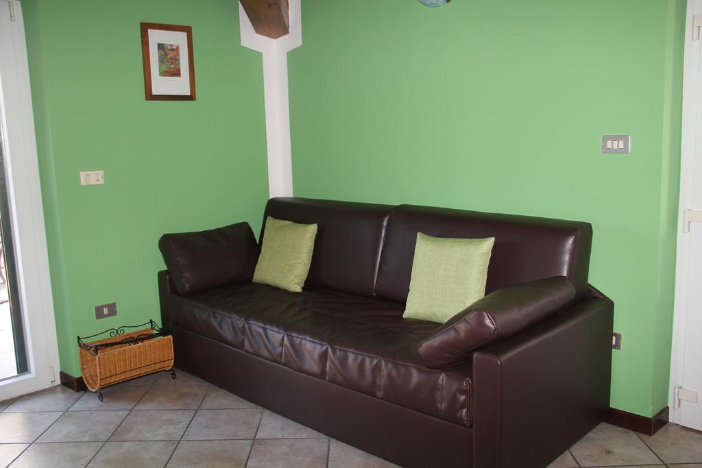 Veranda Beach Apartment Pianello Del Lario Szoba fotó